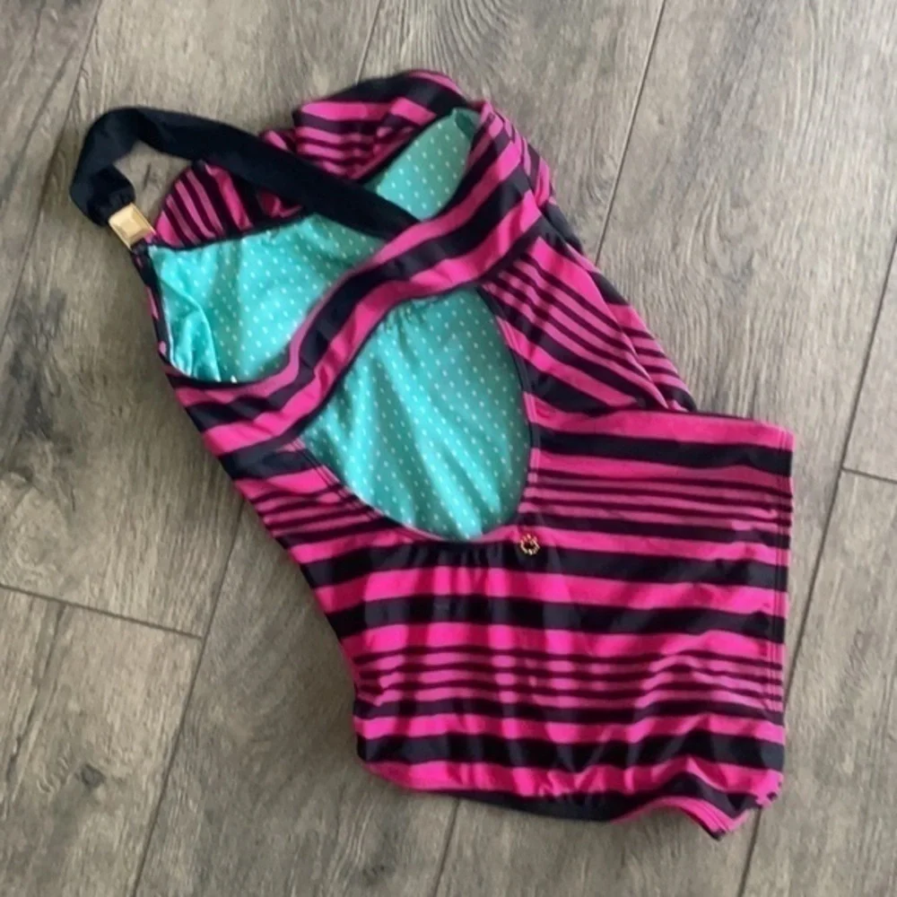 Guess swimsuit juniors size M hot pink black one piece swim
